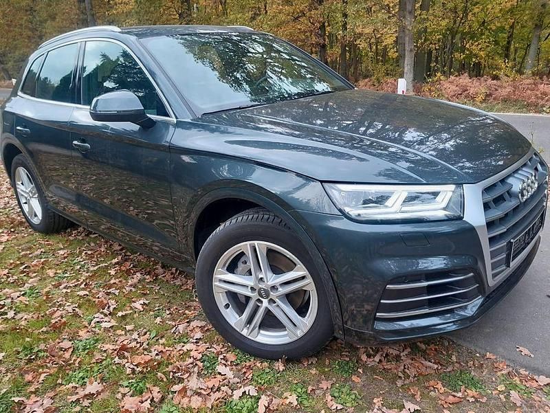 Grau Gebraucht 2018 Audi Q5 Sport SUV | 26.500 € (Superpreis) - Bild 1/4