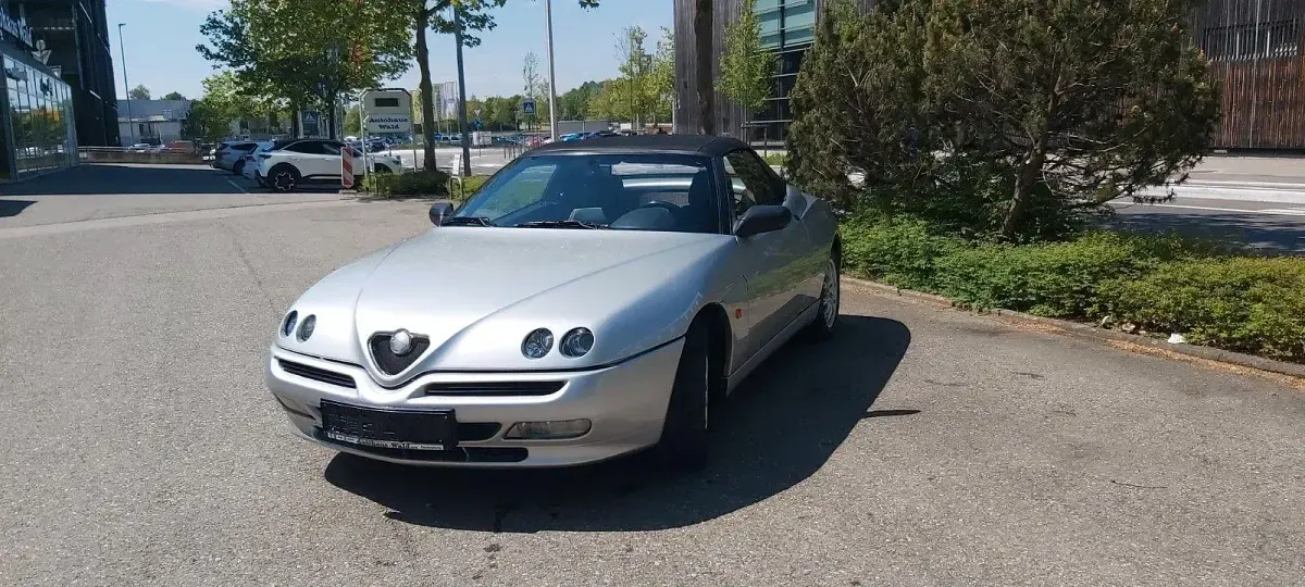 Gebraucht Alfa Romeo Spider 150 PS (110 kW) 2001 Silber Cabrio