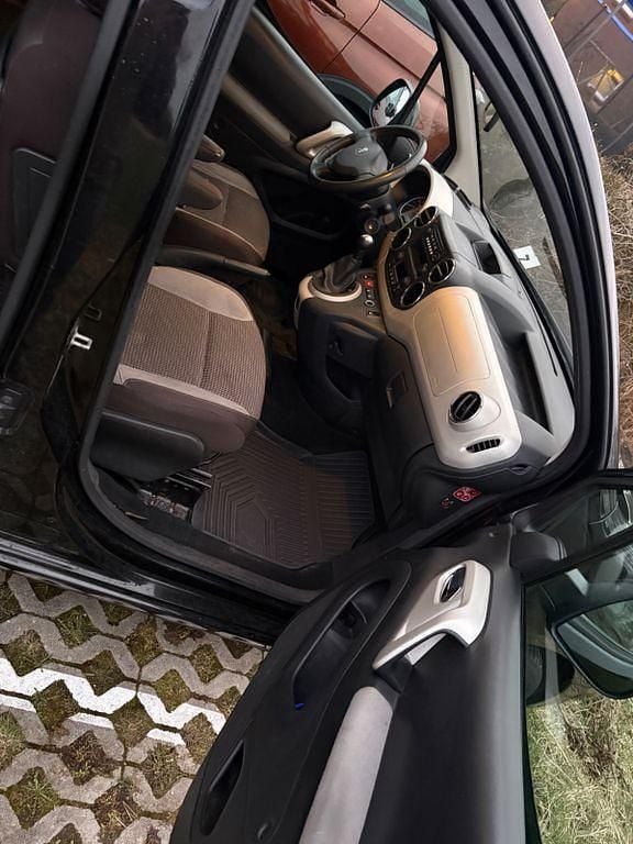 Gebraucht Peugeot Partner Tepee Active 114 PS (83 kW) 2014 Schwarz Van / Kleinbus