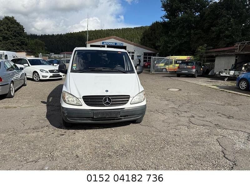 Weiß Gebraucht 2007 Mercedes Vito Van / Kleinbus | 3.999 € (Superpreis) - Bild 1/4