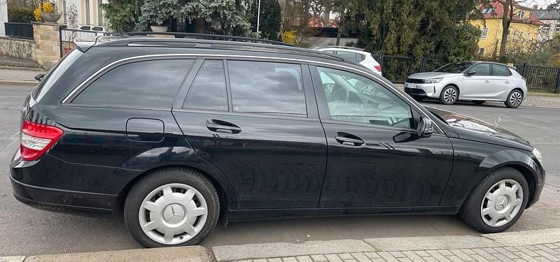 Gebraucht Mercedes C200 136 PS (100 kW) 2009 Schwarz Kombi