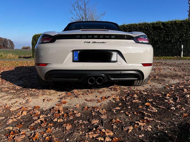 Gebraucht Porsche 718 Boxster 299 PS (219 kW) 2018 Grau Cabrio