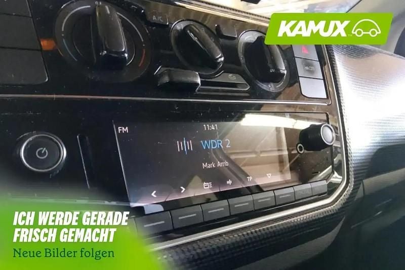 Second-hand VW up! 65 CP (47 kW) 2022 Alb Hatchback