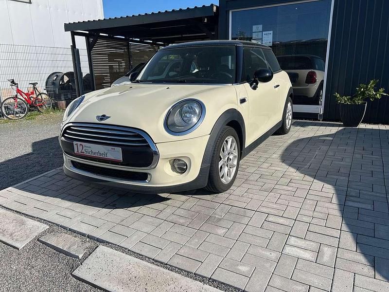 Second-hand Mini Cooper 136 CP (100 kW) 2015 Alb Hatchback