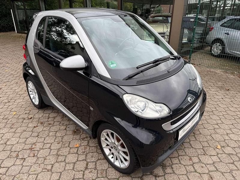 Schwarz Gebraucht 2010 Smart ForTwo Coupé Passion Coupé | 3.750 € (Guter Preis) - Bild 1/4