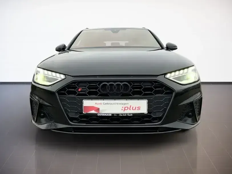 Używany Audi S4 Ambiente 341 KM (250 kW) 2023 Czarny Kombi