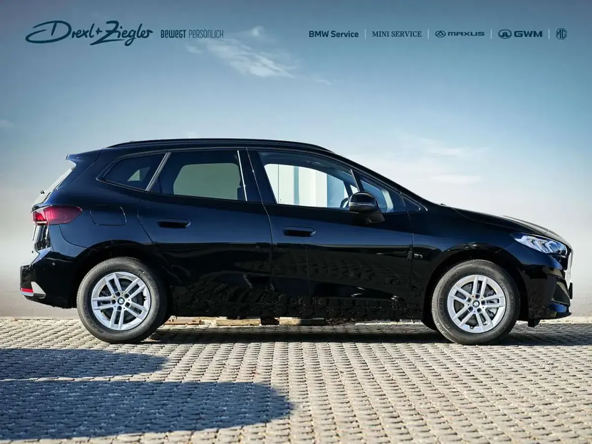Gebraucht BMW 218 Active Tourer Shadowline 150 PS (110 kW) 2026 Schwarz uni Van / Kleinbus