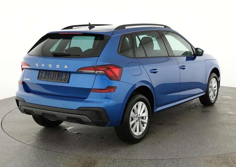 Race blau metallic Neu 2025 Skoda Kamiq Selection SUV | 26.395 € (Guter Preis) - Bild 1/4