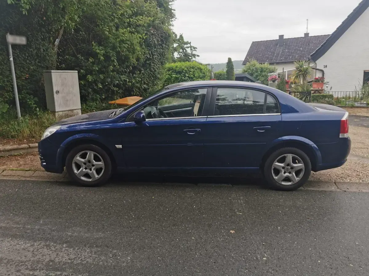 Gebraucht Opel Vectra 105 PS (77 kW) 2006 Blau Limousine