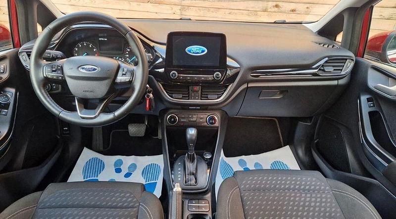 Gebraucht Ford Fiesta Titanium 101 PS (74 kW) 2019 Rot Kleinwagen