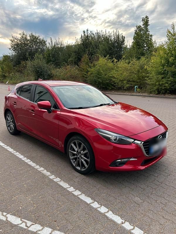 Rot Gebraucht 2017 Mazda 2 Sports-Line Kleinwagen | 15.990 € (Etwas zu teuer) - Bild 1/4