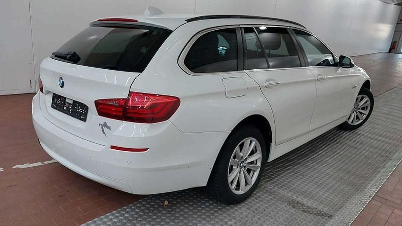 Gebraucht BMW 520 190 PS (139 kW) 2016 Weiß Kombi