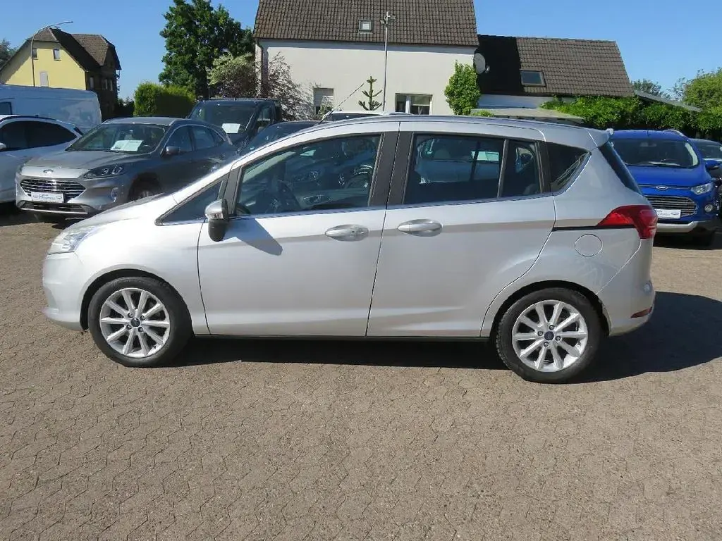 Occasion Ford B-MAX Titanium 105 ch (77 kW) 2015 Argent Monospace
