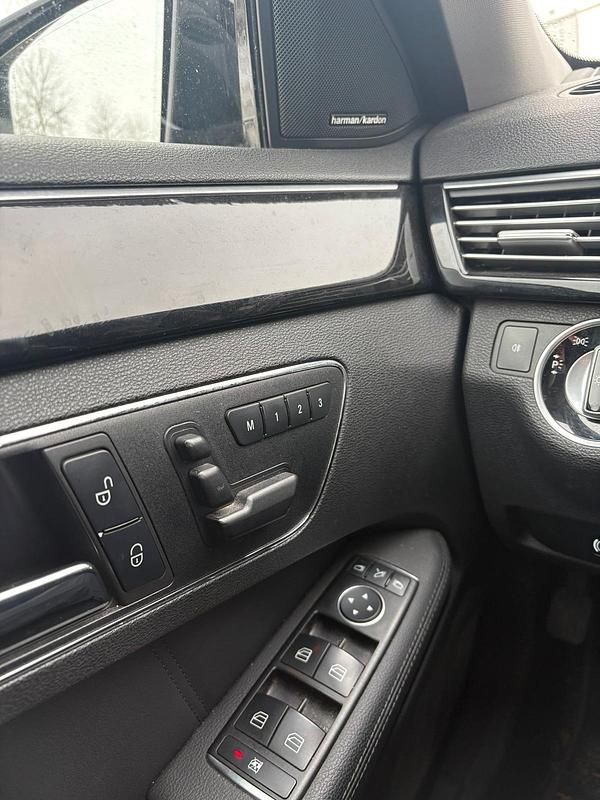 Gebraucht Mercedes E350 2010 Schwarz Kombi