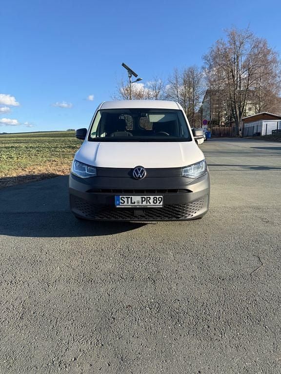 Gebraucht VW Caddy 102 PS (75 kW) 2022 Weiß Van / Kleinbus
