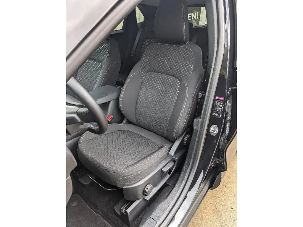 Gebraucht Ford Kuga Titanium 186 PS (136 kW) 2024 Schwarz SUV