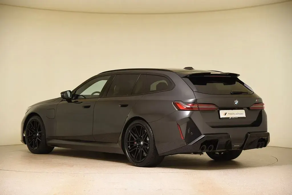 Gebraucht BMW M5 Performance 727 PS (534 kW) 2025 Sophistograu metallic Kombi