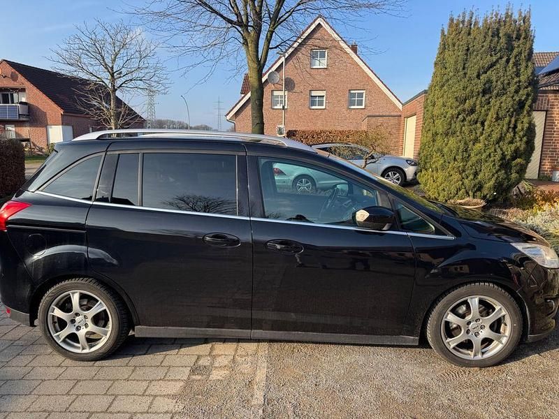 Gebraucht Ford Grand C-Max Titanium 150 PS (110 kW) 2011 Schwarz Van / Kleinbus