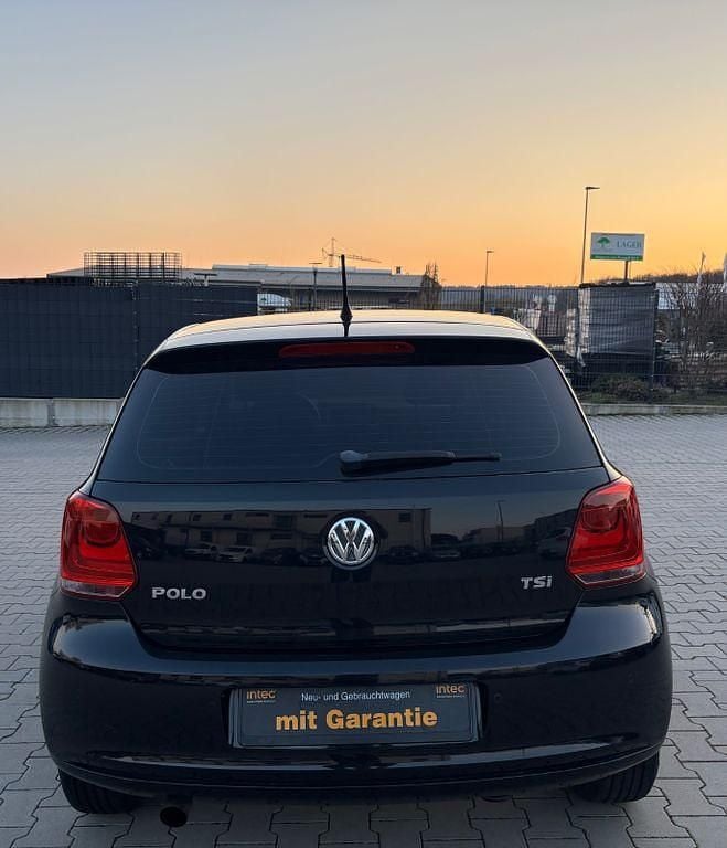 Gebraucht VW Polo Highline 90 PS (66 kW) 2014 Schwarz Limousine