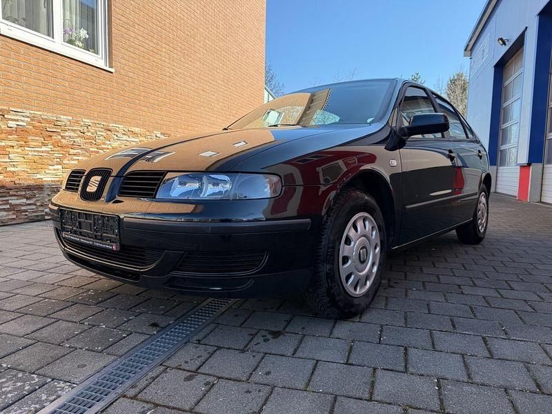Gebraucht Seat Leon Stella 101 PS (74 kW) 2000 Schwarz Kleinwagen