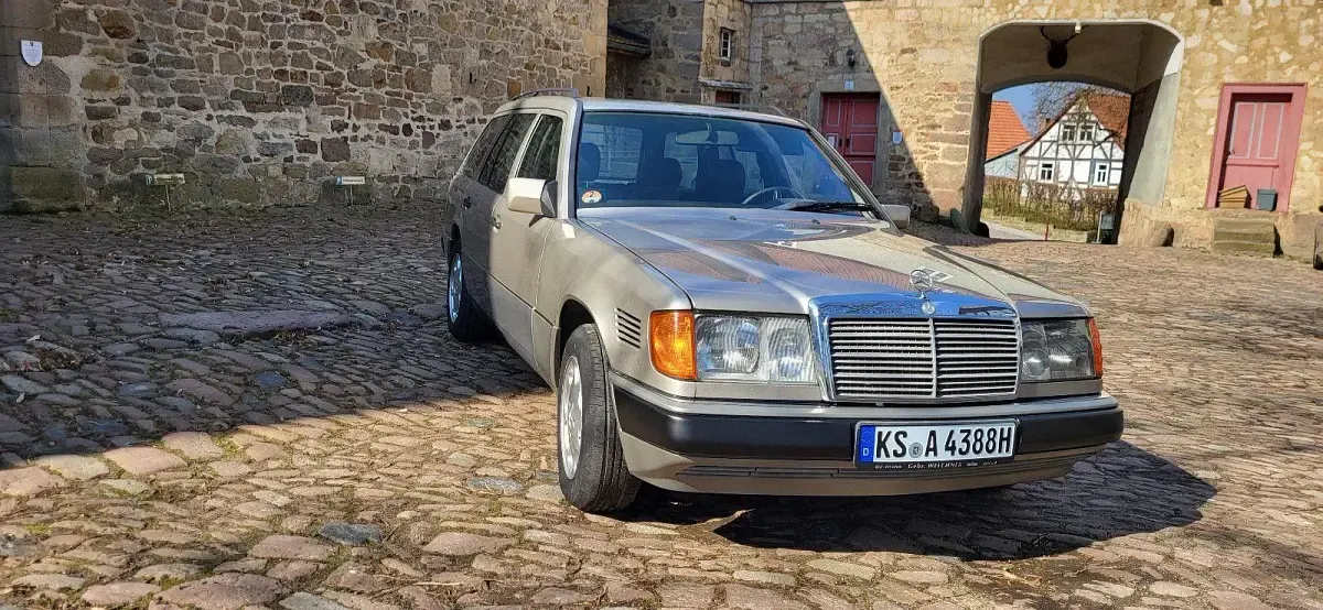 Gebraucht Mercedes 300 147 PS (108 kW) 1991 Silber Kombi