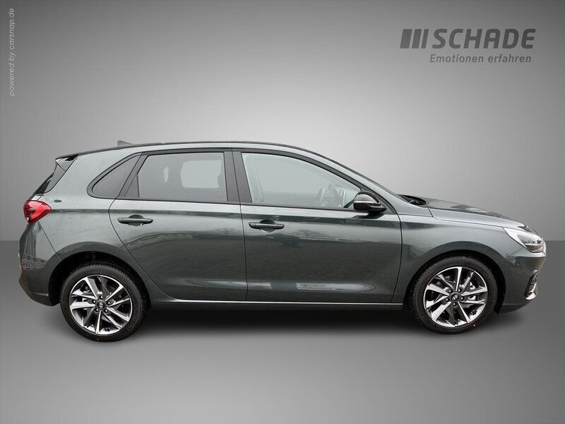 Gebraucht Hyundai i30 Advantage 140 PS (102 kW) 2022 Andere farbe Kleinwagen