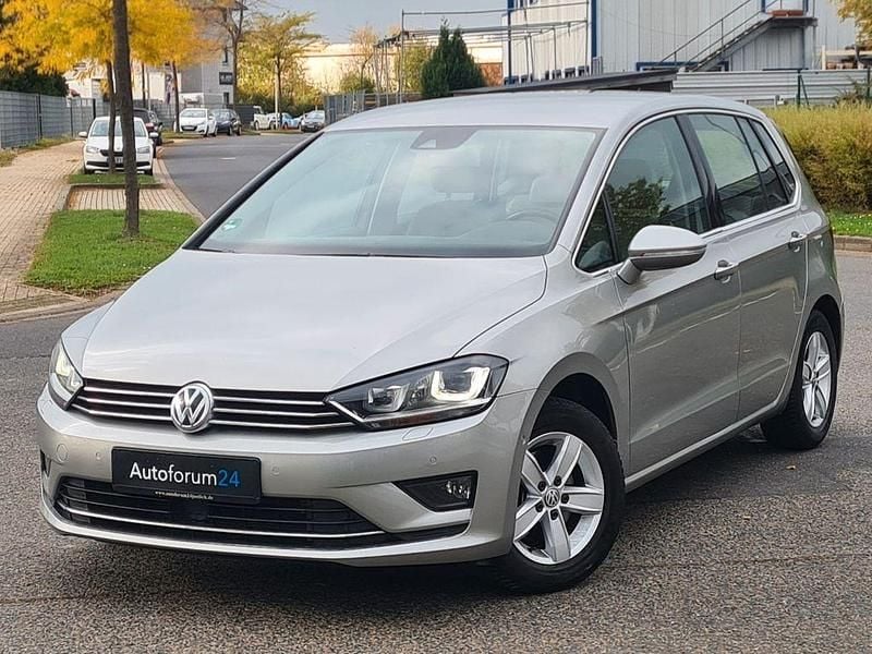 Silber Gebraucht 2015 VW Golf Sportsvan Highline Van / Kleinbus | 14.899 € (Guter Preis) - Bild 1/4