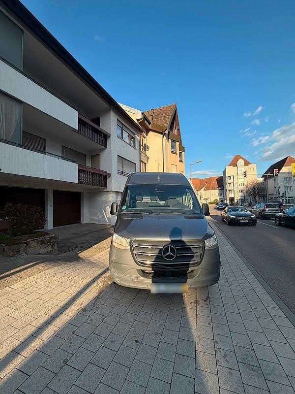 Gebraucht Mercedes Sprinter 163 PS (119 kW) 2019 Grau Van