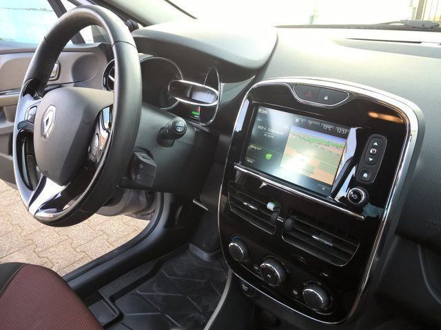 Gebraucht Renault Clio GrandTour GT 73 PS (53 kW) 2015 Grau metallic Kombi