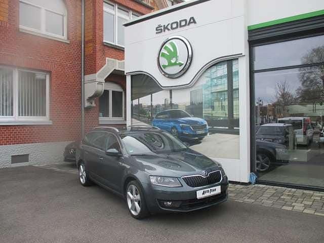 Gebraucht Skoda Octavia Style 150 PS (110 kW) 2017 Quarzgrau metallic Kombi