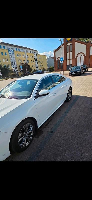 Gebraucht Peugeot 508 130 PS (95 kW) 2019 Weiß Limousine
