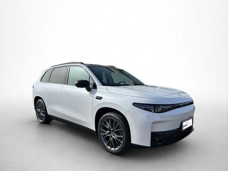 Neu Leapmotor C10 215 PS (158 kW) 2026 Weiß SUV