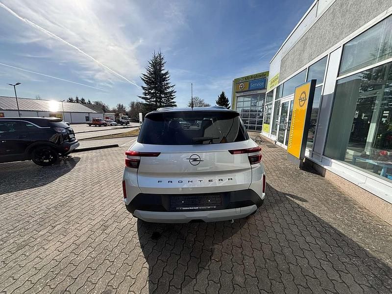 Neu Opel Frontera Ultimate 136 PS (100 kW) 2026 Kristall silber SUV