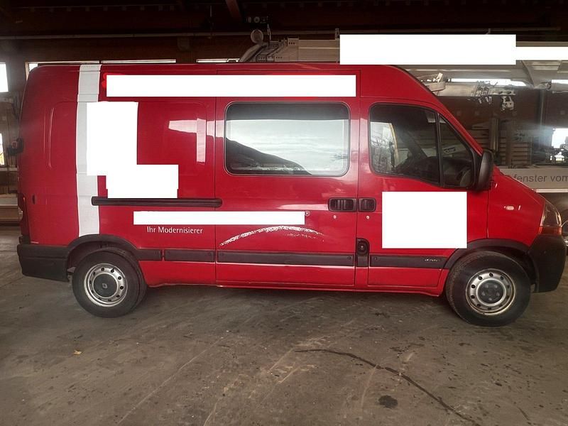 Gebraucht Renault Master 119 PS (87 kW) 2009 Rot Limousine