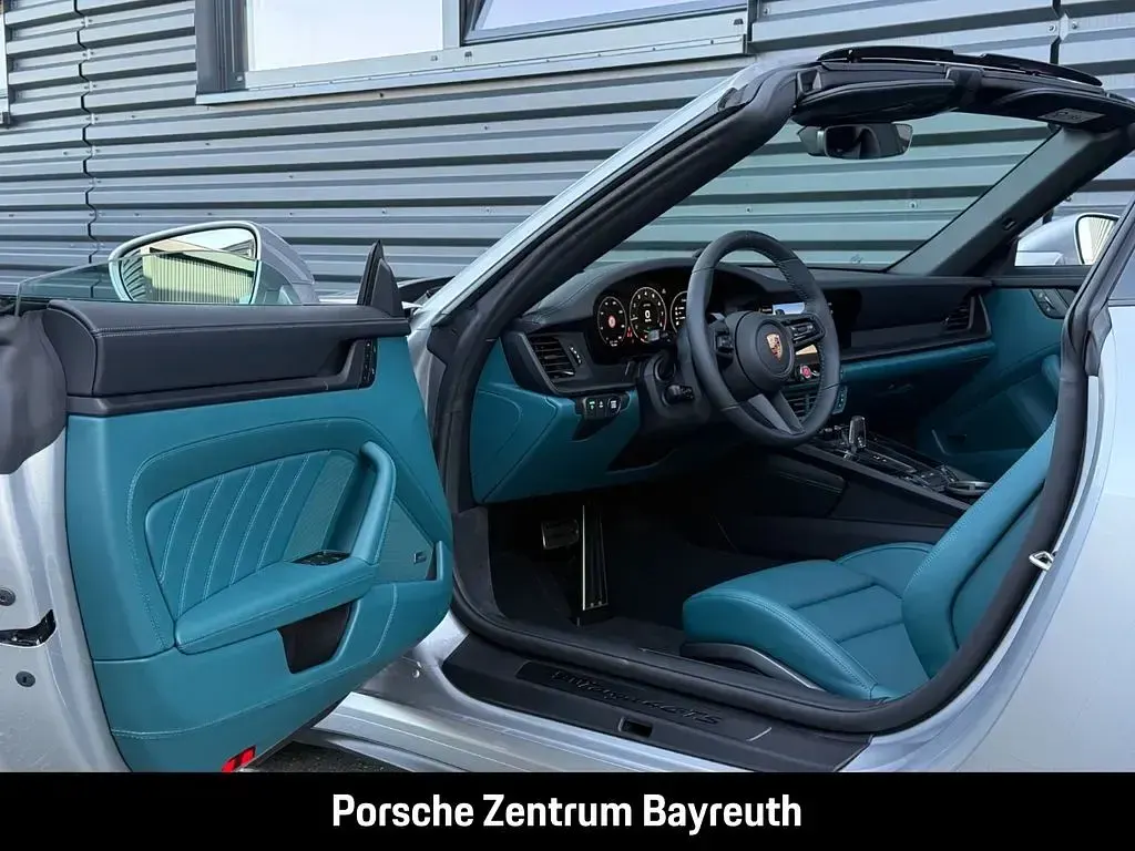 Neu Porsche 911 Carrera 4 GTS Targa 541 PS (397 kW) 2026 Grau Cabrio