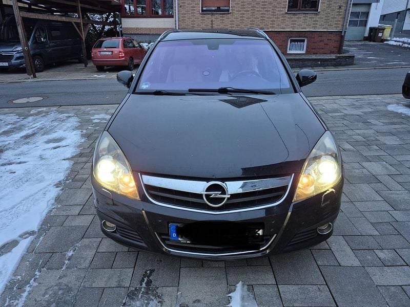 Schwarz Gebraucht 2008 Opel Signum Edition+ Kleinwagen | 3.500 € (Guter Preis) - Bild 1/4