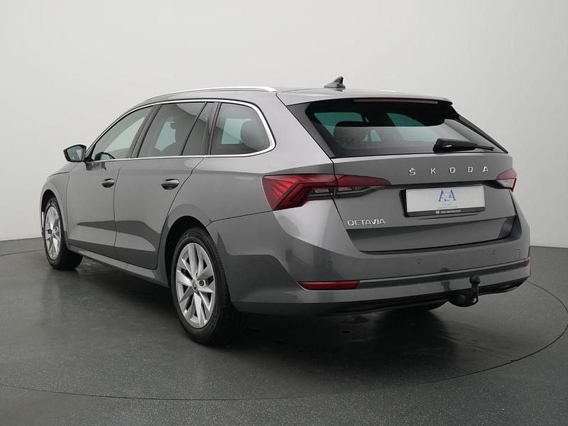 Gebraucht Skoda Octavia Style 150 PS (110 kW) 2023 Grau Kombi