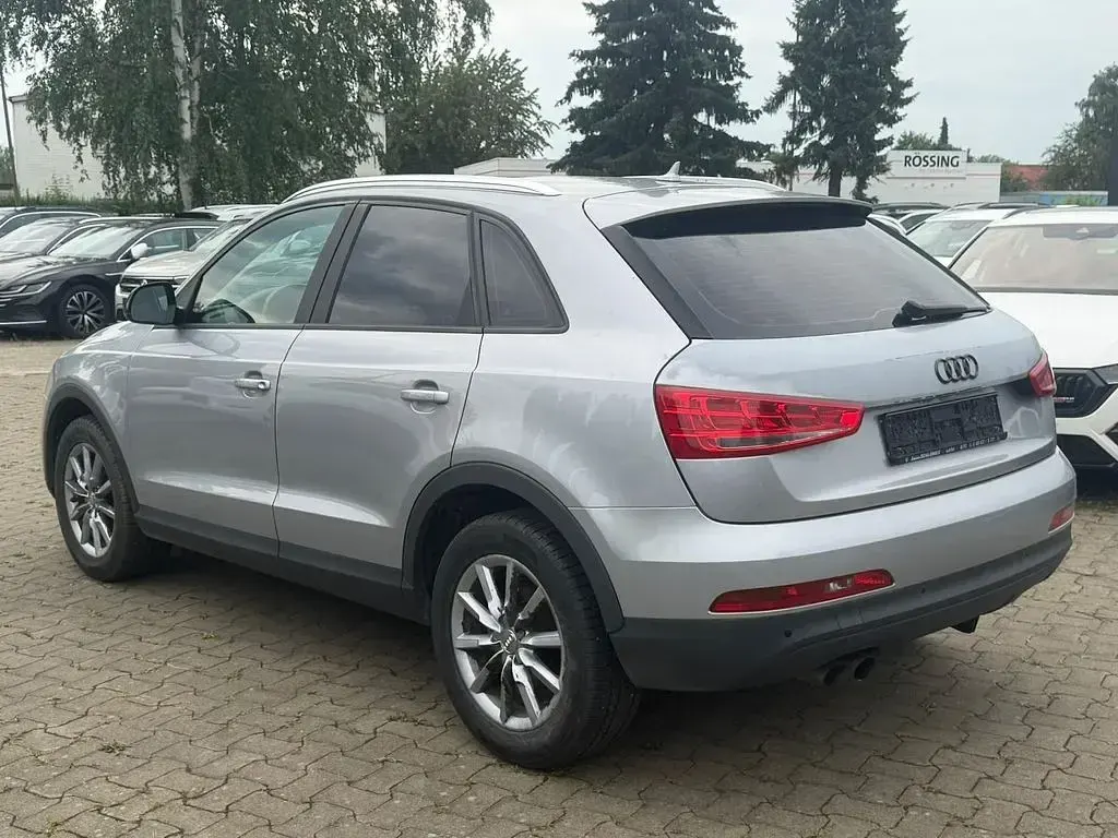 Gebraucht Audi Q3 Comfort 140 PS (102 kW) 2015 Silber SUV
