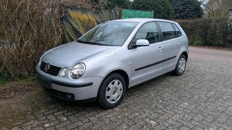 Gebraucht VW Polo 75 PS (55 kW) 2004 Silber Kleinwagen