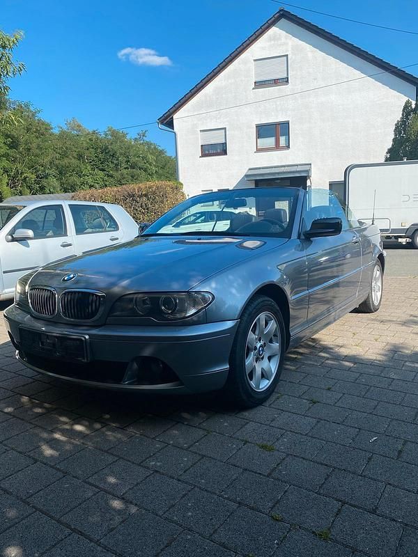 Grau Gebraucht 2005 BMW 318 Cabriolet Cabrio | 6.000 € (Guter Preis) - Bild 1/4