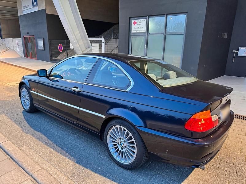 Usata BMW 318 2000 Blu Coupé