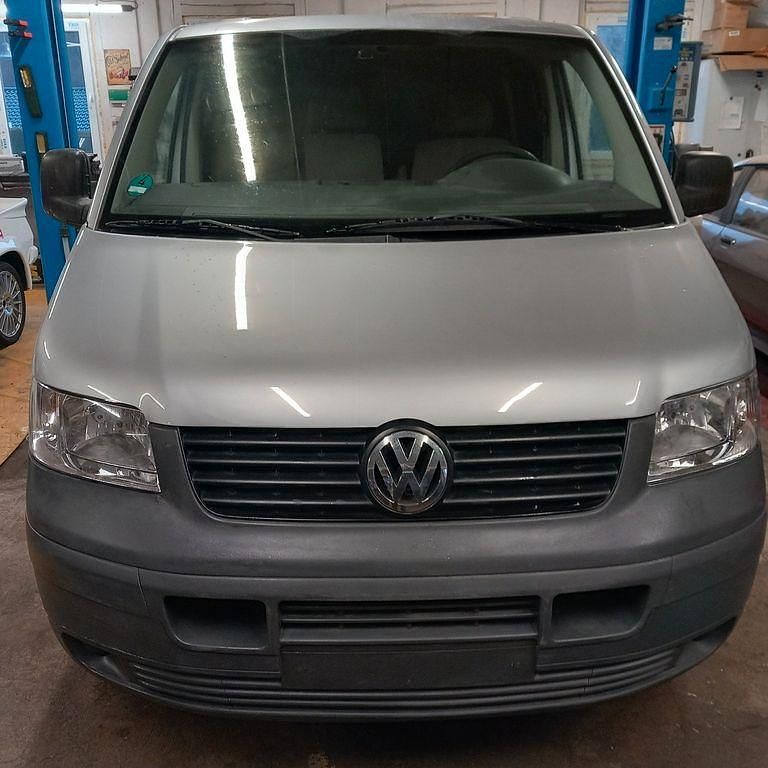 Gebraucht VW T5 131 PS (96 kW) 2006 Grau Van