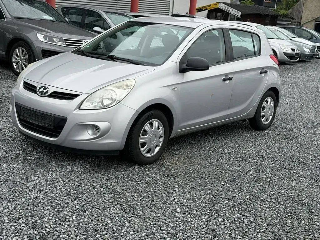 Gebraucht Hyundai i20 Classic 77 PS (56 kW) 2012 Other Kleinwagen