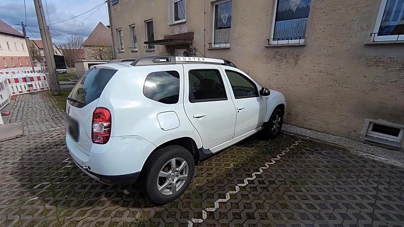 Gebraucht Dacia Duster 101 PS (74 kW) 2014 Weiß SUV