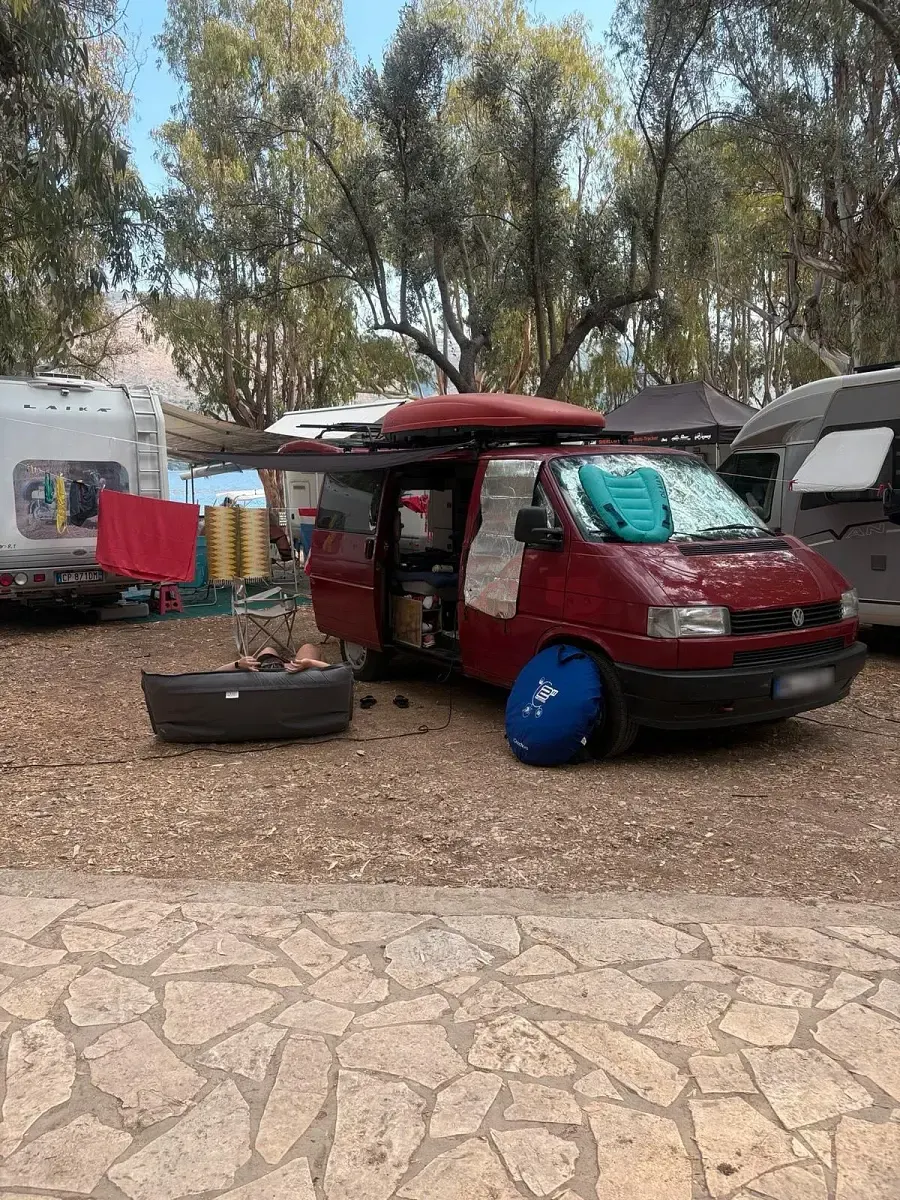 Gebraucht VW Multivan 68 PS (50 kW) 1995 Rot Van / Kleinbus