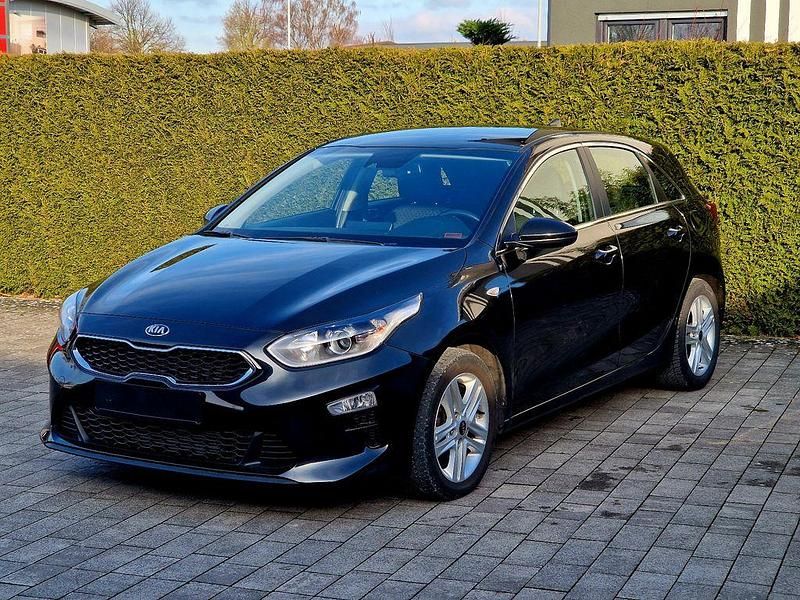 Gebraucht Kia Ceed 136 PS (100 kW) 2021 Black pearl Kleinwagen
