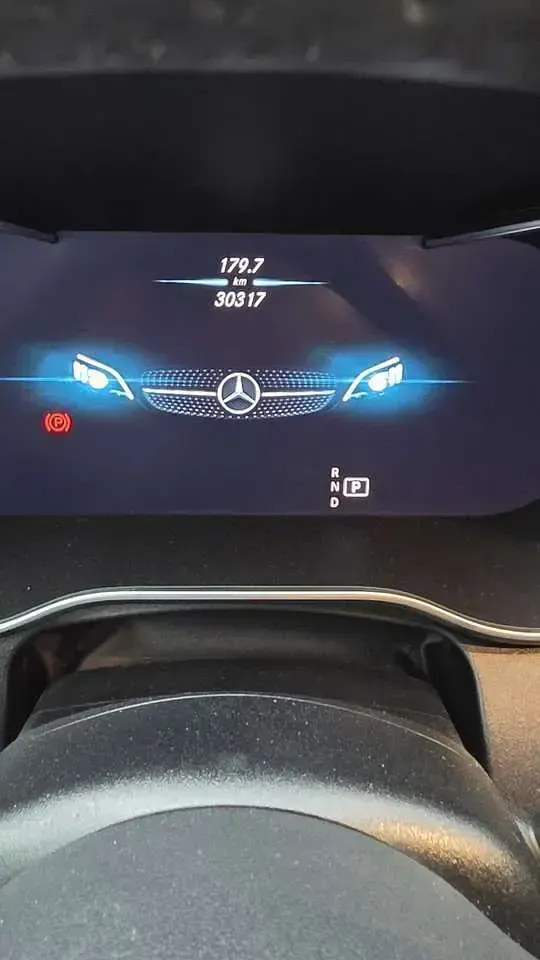Gebraucht Mercedes C200 AMG line 184 PS (135 kW) 2019 Coupé