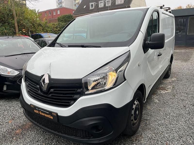 Gebraucht Renault Trafic Komfort 120 PS (88 kW) 2017 Weiß Van / Kleinbus