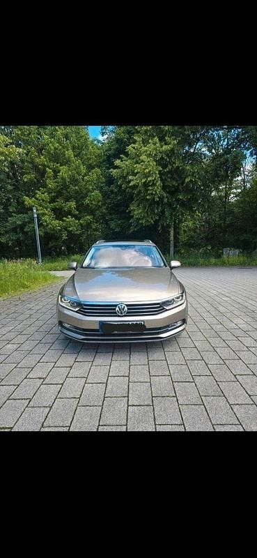 Gebraucht VW Passat Highline 150 PS (110 kW) 2015 Kombi