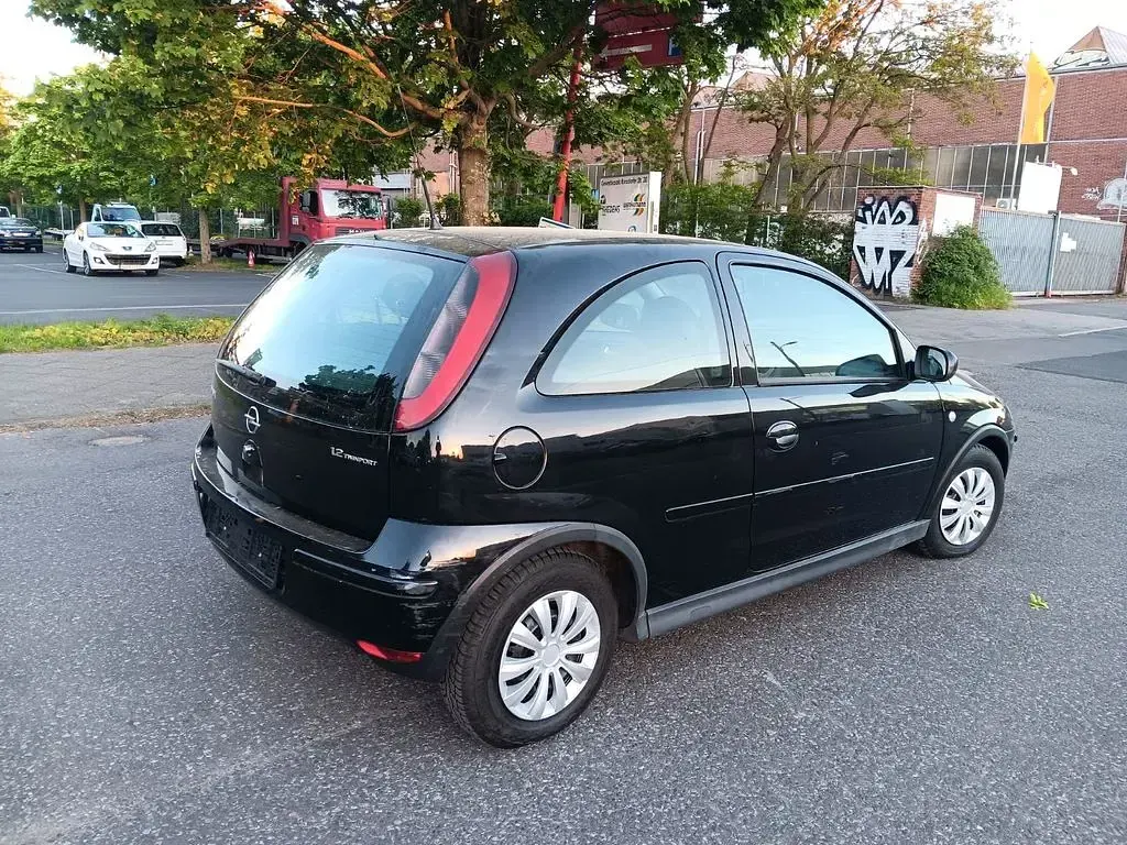 Second-hand Opel Corsa 80 CP (58 kW) 2006 Negru Hatchback